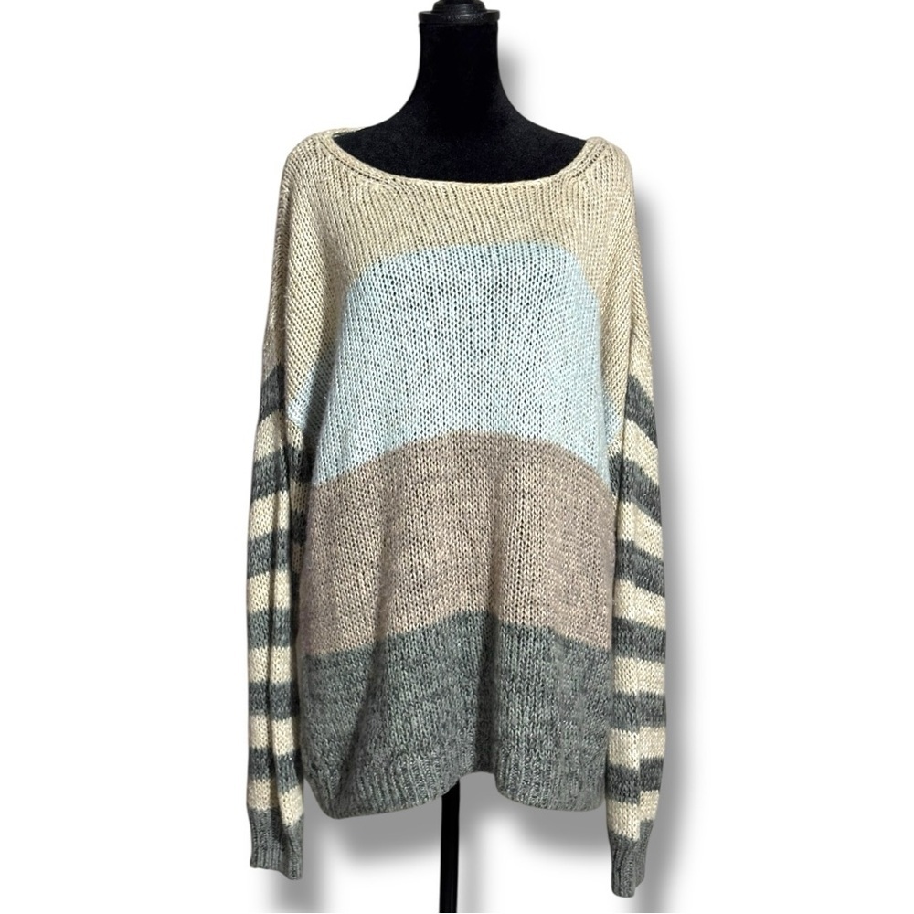 Maurices Elegant Colorblock Blue/Gray/Tan Lightweight Loose Fit Women's Sweater